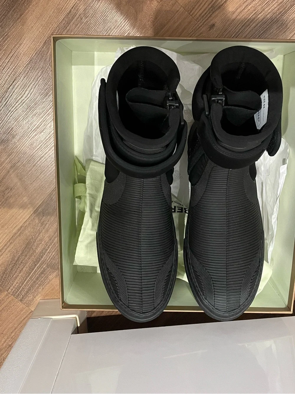Burberry Black Men's High-Top Ribbed Boots